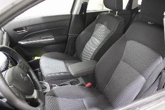 Suzuki Vitara  picture 11