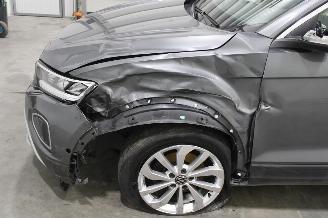 Volkswagen T-Roc  picture 5