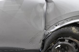 Peugeot 2008  picture 7