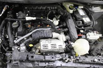 Peugeot 2008  picture 15