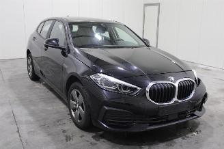BMW 1-serie 116 picture 2