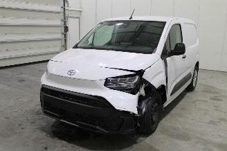 Vaurioauto  passenger cars Toyota ProAce  2026/4