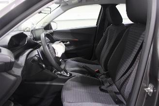 Peugeot 2008  picture 11