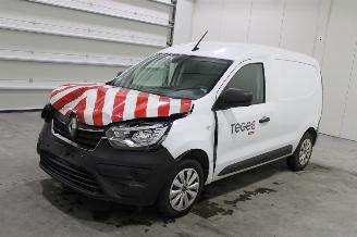 Damaged car Renault Express  2023/2
