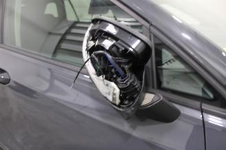 Volkswagen Golf  picture 21