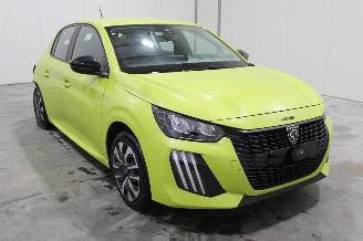Peugeot 208  picture 2