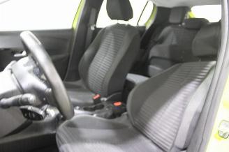 Peugeot 208  picture 11