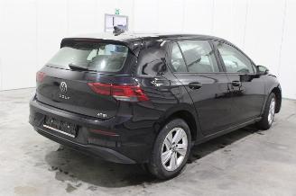 Volkswagen Golf  picture 3