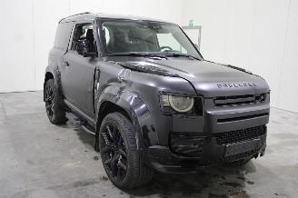 Land Rover Defender  picture 2