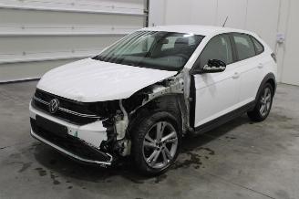 krockskadad bil auto Volkswagen Taigo  2022/3