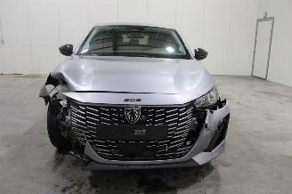 Peugeot 208  picture 6