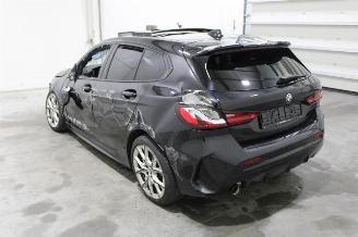 BMW 1-serie 118 picture 4