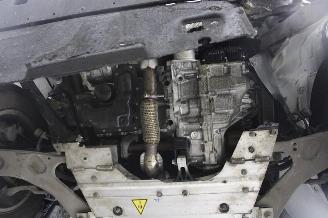 Peugeot 2008  picture 16