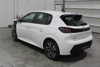 Peugeot 208  picture 4