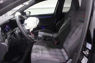 Volkswagen Golf  picture 10