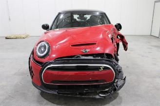 Mini Cooper SE picture 6