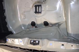 Peugeot 208  picture 19