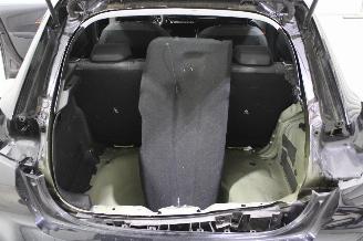 Peugeot 208  picture 17