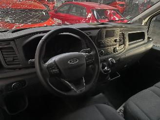 Ford Transit  picture 10