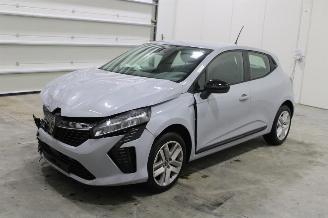 skadebil auto Renault Clio  2025/9