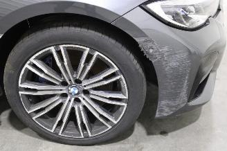 BMW 3-serie 330 picture 20