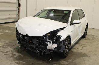 Coche accidentado Volkswagen Golf  2020/9