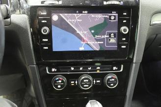 Volkswagen Golf  picture 14
