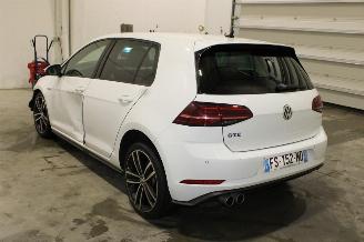 Volkswagen Golf  picture 4