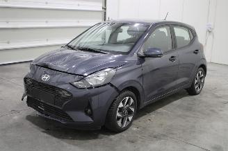 krockskadad bil auto Hyundai I-10 i10 2024/1