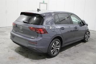 Volkswagen Golf  picture 3
