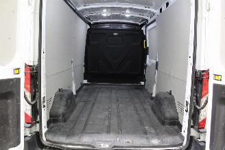 Ford Transit  picture 16