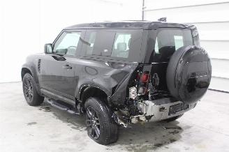 Land Rover Defender  picture 4