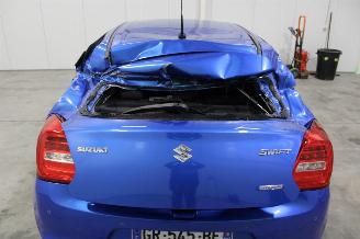 Suzuki Swift  picture 7