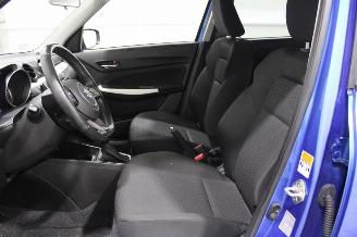 Suzuki Swift  picture 11