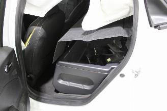 Renault Clio  picture 12