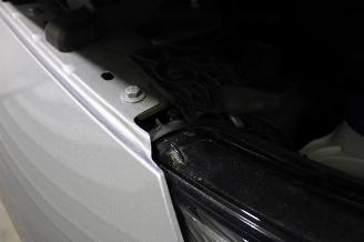 Peugeot 208  picture 8