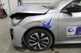 Peugeot 208  picture 5