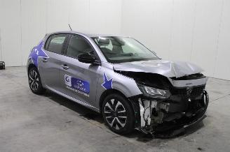 Peugeot 208  picture 2