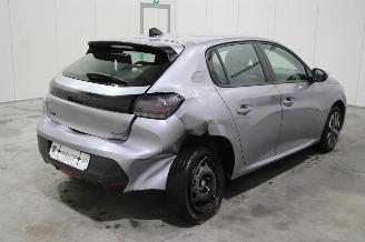 Peugeot 208  picture 3