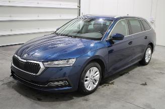 Uttjänta bilar auto Skoda Octavia  2022/9
