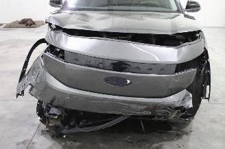 Ford Explorer  picture 6