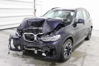 Vaurioauto  passenger cars BMW iX3  2025/2