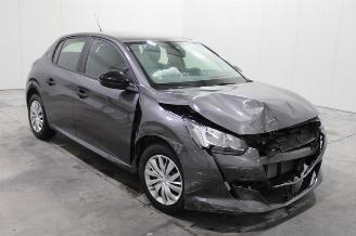 Peugeot 208  picture 2