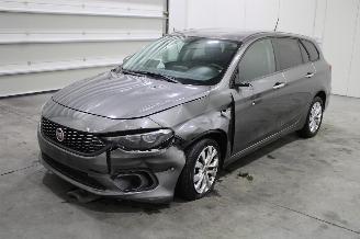 skadebil auto Fiat Tipo  2020/11