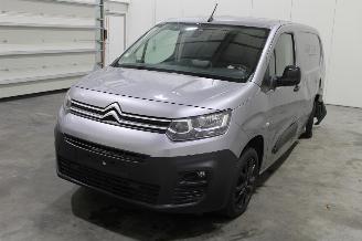 krockskadad bil auto Citroën Berlingo  2022/4