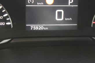 Peugeot 208  picture 13
