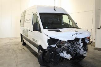 Mercedes Sprinter  picture 2