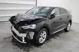 Voiture accidenté Audi Q3  2023/4