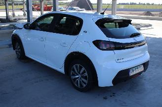 Peugeot e-208  picture 5