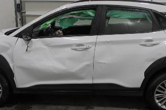 Hyundai Kona  picture 8